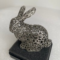 Escultura de conejito hueco impresa en 3D SLM de Metal de acero inoxidable personalizada para exhibición de arte, escaparate de regalos