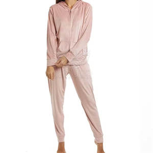 Survêtement en velours personnalisé pour femmes, ensemble deux pièces, sweat à capuche doux et joggers, fabricant de gros - Product Image 1