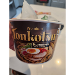 NONGSHIM BIG BOWL TONKOTSU KUROMAYU NOUILLES 6 PACK - Product Image 3