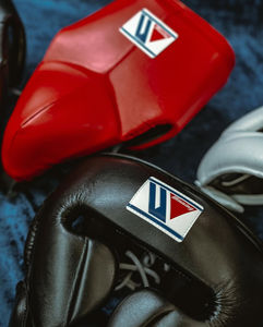 Gants de boxe de marque gagnante personnalisés en usine, vêtements de sport, équipement de combat, gants de boxe, gants d'arts martiaux, gants de qualité supérieure. - Product Image 4