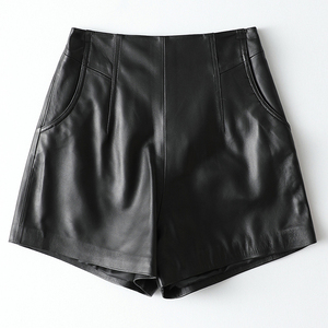 Short en cuir PU personnalisé OEM de couleur unie pour femmes Short personnalisé décontracté taille haute en faux cuir - Product Image 1