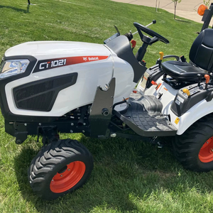 Tracteur miniature CT1021 2RM 25 CV avec moteur et pompe à vendre - Product Image 1