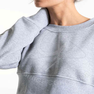 Sudadera de entrenamiento de gimnasio de manga larga recortada personalizable 100% algodón logotipo frontal para ejercicio de invierno - Product Image 3