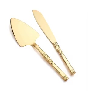 ชุดมีดและเค้กโลหะสแตนเลสพร้อมด้ามอะคริลิคชุดเครื่องมือทำเค้กโลหะพร้อมอุปกรณ์เสริมสำหรับใช้บนโต๊ะ - Product Image 6