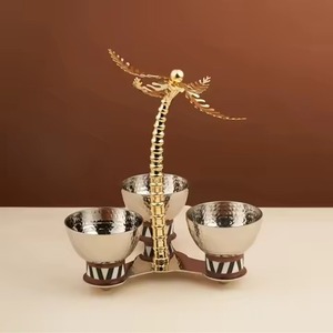 Centro de Mesa Elegante de Acero Inoxidable con Dos Cuencos y Acabado Dorado - Product Image 6