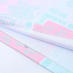 Uniforme deportivo de baloncesto de 100% poliéster hecho a medida, conjunto transpirable de calidad, uniforme de baloncesto certificado BSCI hecho a medida - Product Image 4