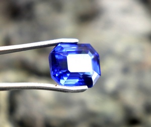 CGI certificado zafiro azul piedra preciosa suelta natural increíble 10CT zafiro facetado piedra preciosa superior corte esmeralda zafiro de Ceilán - Product Image 1