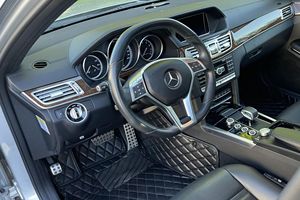 USADO, Volante a la Izquierda/Derecha, 2014, MERCEDES-BENZ E 63 AMG SEDÁN - Product Image 3
