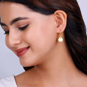 Boucles d'oreilles pendantes de luxe en zircon doré - Product Image 5