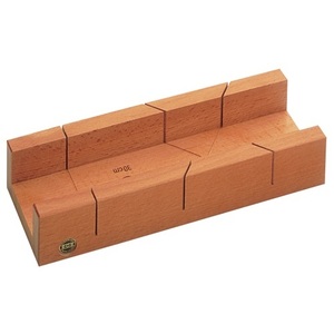 Plateau de coupe en bois de hêtre rouge laqué L300xW62xH37mm Conforme ECE Outil et fournitures d'artisanat - Product Image 1