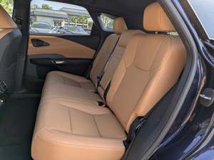 Lexus RX 350 Premium+ FWD 2026 Súper Limpio y Sin Accidentes, Transmisión Automática, Asientos de Cuero - Product Image 3