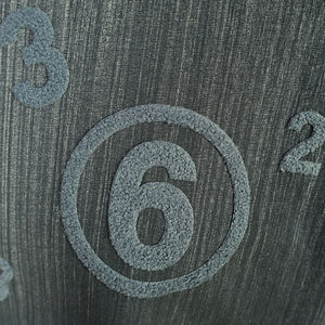 Camiseta Vintage Personalizada OEM de Algodón 100% de Alto Gramaje, Estampado de Logotipo Bordado, Camiseta Retro Oversize para Hombre de 250 g/m² con Efecto Desgastado - Product Image 3