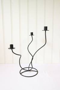 Support votif en métal en fer fait main avec défilement artistique et design moderne pour la décoration intérieure de la maison de Noël Ambiance confortable - Product Image 4