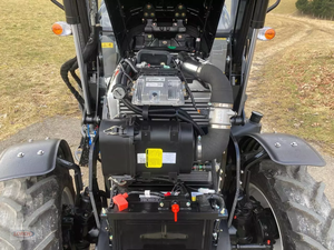 รถแทรกเตอร์ M504 Lovol รุ่นสีดำ - Product Image 5