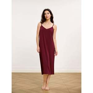 Camisón Premium para Mujer, Modelo Midnight Fern, Transpirable, de Bambú y Spandex, con Cierre de Botones, Logotipo Personalizable, Ropa de Dormir - Product Image 5