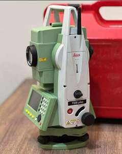 Estación total Leica TS 06 Plus con precisión R 1000 1 2 3, disponible para la venta en buen estado - Product Image 1