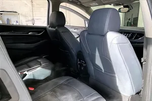 BUICK ENCLAVE ESSENCE 2018 D'OCCASION CÔTÉ GAUCHE/DROIT - Product Image 3