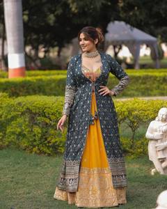 Georgette indienne lourde et pure avec broderie et travail de sequins pour les vêtements de fête, toutes les tailles et couleurs disponibles pour les vêtements pour femmes - Product Image 3