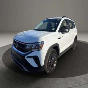 SUV T-AOS 2022 d'occasion, boîte de vitesses à double embrayage 7 rapports, moteur 1.5L, transmission intégrale 14, consommation de carburant combinée, S 4MOTION, extérieur blanc I - Product Image 1