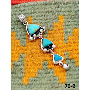 Pendentif Santa Maria fait main du sud-ouest avec incrustation en argent sterling et serti de buffle blanc et de turquoise - Product Image 3