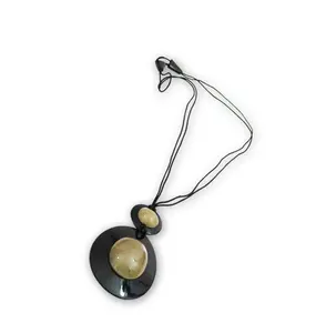 Handicraft nice buffalo horn pendant from Vietnam Pendant Necklaces for customized size cheap price with sale