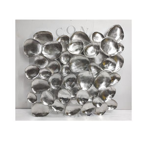 Décoration murale de figure de visage abstrait nordique grande sculpture murale en métal en fonte d'aluminium - Product Image 6