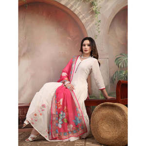 ชุดอานาร์กาลีสีขาวปักลายสำหรับผู้หญิง พร้อมผ้าคลุมไหล่ลายพิมพ์วาดมือ ชุดเดรสสไตล์ปากีสถานสำหรับงานเทศกาล เสื้อผ้าชาติพันธุ์ - Product Image 5