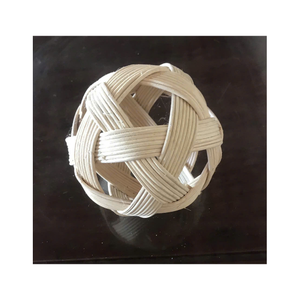Bola de ratán Natural Premium hecha a mano en Vietnam Adorno decorativo ecológico para exhibición de bodas y salas de estar 2025 - Product Image 1