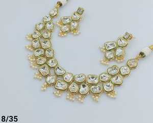 Rond élégant indien Kundan & Motipearl à la mode pierre d'or Kundan perle collier ras du cou ensemble avec ensemble de boucles d'oreilles assorties femmes - Product Image 3