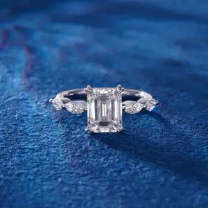 แหวนแต่งงาน/ครบรอบแต่งงาน แบบปรับแต่งได้ เงินแท้ 925 สำหรับทุกเพศ ขนาด 6 มม. เพชรโมอิสซาไนต์ทรงบริลเลียนต์ คัตติ้ง คุณภาพ VVS สี D ชุบทอง - Product Image 1