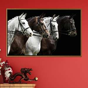 Cuadro sobre Lienzo de Cuatro Caballos, Decoración Ecuestre Elegante, Obra de Arte Impresa, Lienzo con Marco Dorado - Product Image 1