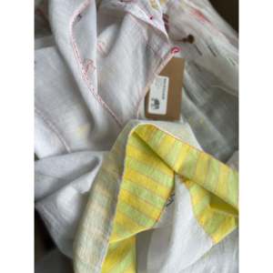 เสื้อสไตล์โบโฮ132 Teej พร้อมคุณสมบัติโปร่งแสงและรอบเอวธรรมชาติ - Product Image 4