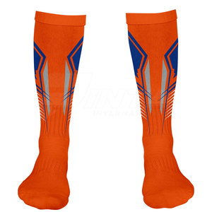 Nouvelle arrivée Chaussettes de sport robustes Matériau durable Vêtements décontractés pour la saison de printemps - Product Image 3