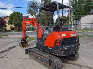 Miniexcavadora Kubota U27-4 KX71 de 2.7 Toneladas, Giro Cero, Diésel, Compacta, con Sistema Hidráulico Auxiliar - Product Image 2