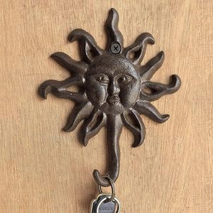 Antique Black Cast Iron Coat <b>Hooks</b> With Screw <b>Wall</b>-Mounted Sun-Shaped <b>Key</b> Hanger Heavy-Duty Vintage Home Decor - Product Image 1