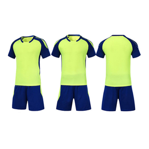 Camiseta de fútbol personalizada de alta calidad para hombre, kit de fútbol, ropa deportiva transpirable, frente de letras para todo Otoño Verano Invierno - Product Image 3