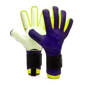 Gants de gardien de but avec poignée supérieure et protège-doigts en latex allemand personnalisables pour les joueurs de football professionnels - Product Image 1