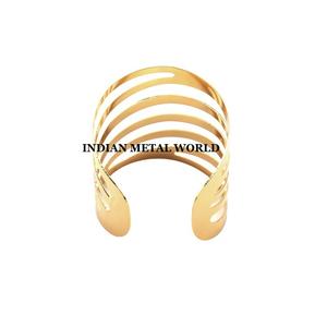 Dernier modèle de porte-serviettes en métal Porte-mouchoirs Qualité exclusive Forme et taille personnalisées Rond de serviette en métal à prix raisonnable - Product Image 5