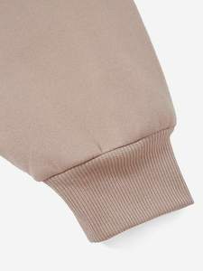 ชุดกีฬาผู้ชายแบบ unisex ของ OEM เสื้อสเวตเชิ้ตแบบสวมใส่สบายระบายอากาศได้ดีและกางเกงจ็อกเกอร์สำหรับออกกำลังกายในโรงยิม ชุดวอร์มสำหรับฤดูใบไม้ร่วง - Product Image 3