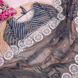 Mujer moderna diseñador Fendy gasa azul sari con blusa étnica cómoda y elegante boda Bollywood fiesta desgaste para niña - Product Image 1