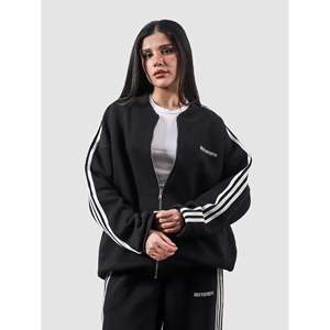 เสื้อท็อปเฮอริเทจผ้าถักระบายอากาศได้ดีทรงโอเวอร์ไซส์สีดำ - Product Image 5