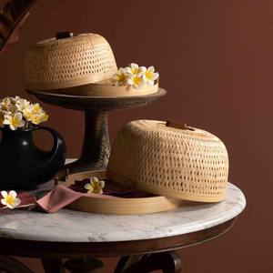 Plateau de nourriture tissé en bambou durable avec couvercle meilleur choix plateau de service en bambou tissé à la main pour le dîner - Product Image 5