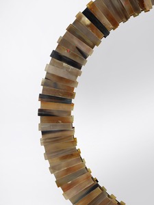 กรอบกระจกตกแต่งทำมือพร้อมตัวฝังแตรธรรมชาติและฐาน MDF มีสไตล์เน้นผนังสำหรับบ้านห้องนอนหรือสำนักงาน - Product Image 2