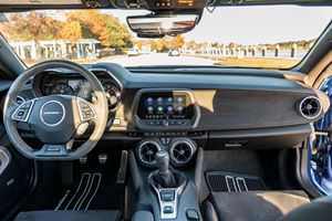 Fairly Used 2021 C-hevrolet C-amaro ZL1 C-oupe 6-Speed Manual Supercharged V8 C-arbon Fiber <b>Spoiler</b> Southern-Owned - Product Image 4