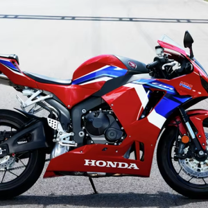 Nuevas Motocicletas de Carreras SHARP CBR600RR Listas para Enviar - Product Image 1