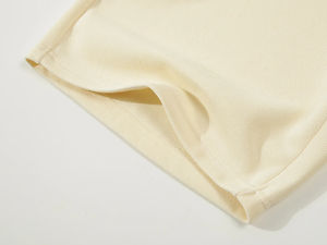 กางเกงขาสั้นเดินชายหาดสำหรับผู้ชายกางเกงขาสั้นเดินชายหาดสีพื้นพิมพ์ลาย Y2K โลโก้แบบลำลองตามสั่ง - Product Image 2