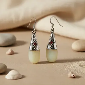 Pendientes de Plata 925 con Granate para Uso Diario - Accesorio de Moda para Mujer - Product Image 1