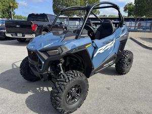 Prêt à être expédié : RZR Trail S Sport 2025 - Product Image 4