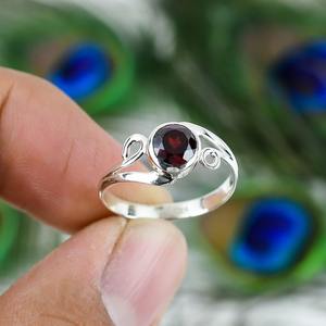 Clásico hecho a mano granate cabujón piedra preciosa 925 anillo de plata esterlina anillo de granate de moda con 925 estampado plata fina anillo joyería - Product Image 3