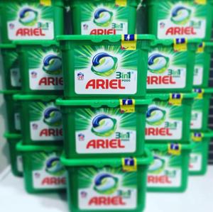 Detergente para ropa Ariel 3 en 1 Pod - 140 was (Regular Wash) /Ariel todo en 1 cápsulas entrega gratuita en todo el mundo - Product Image 2